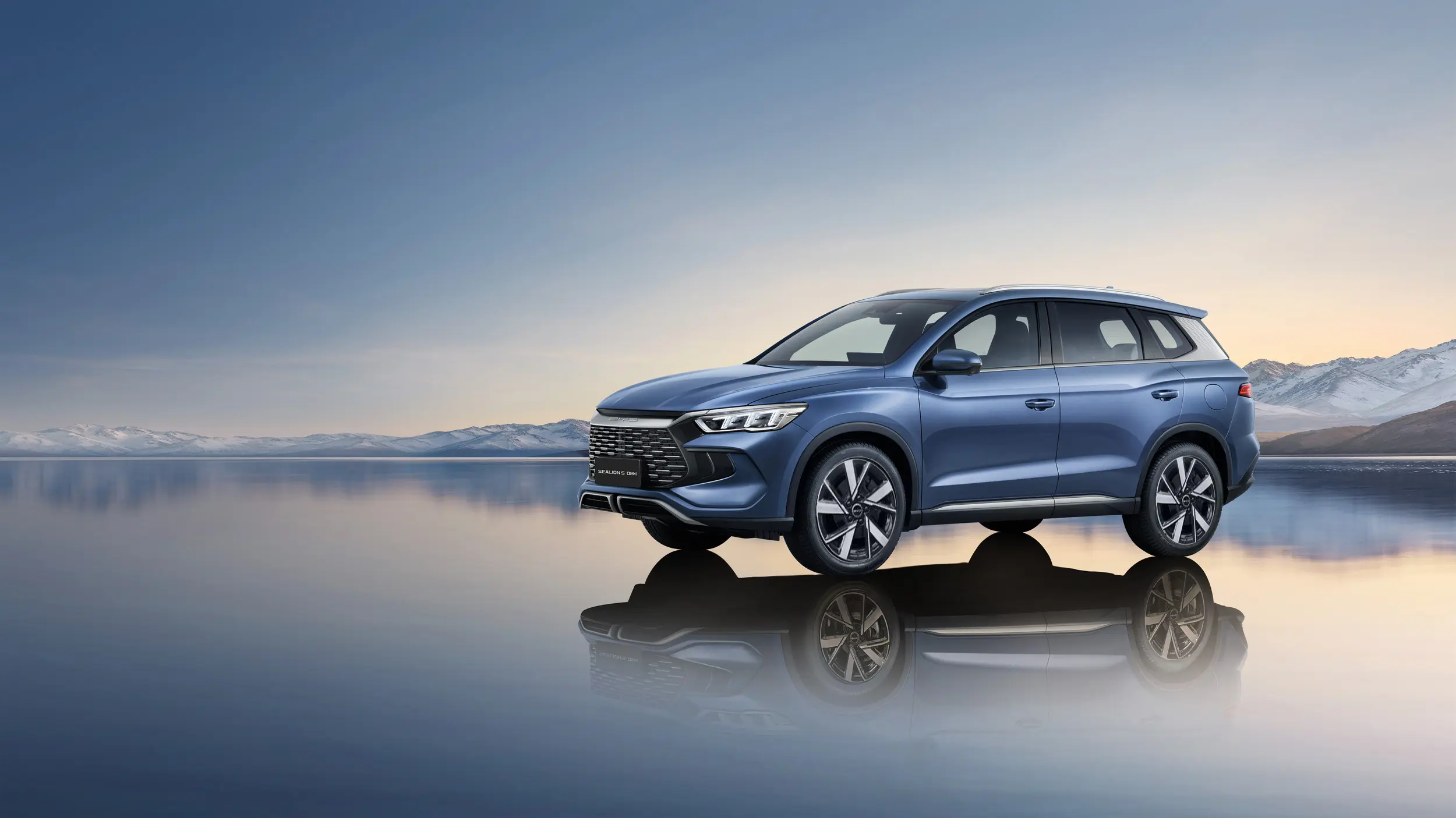 BYD Sealion 5 side exterior